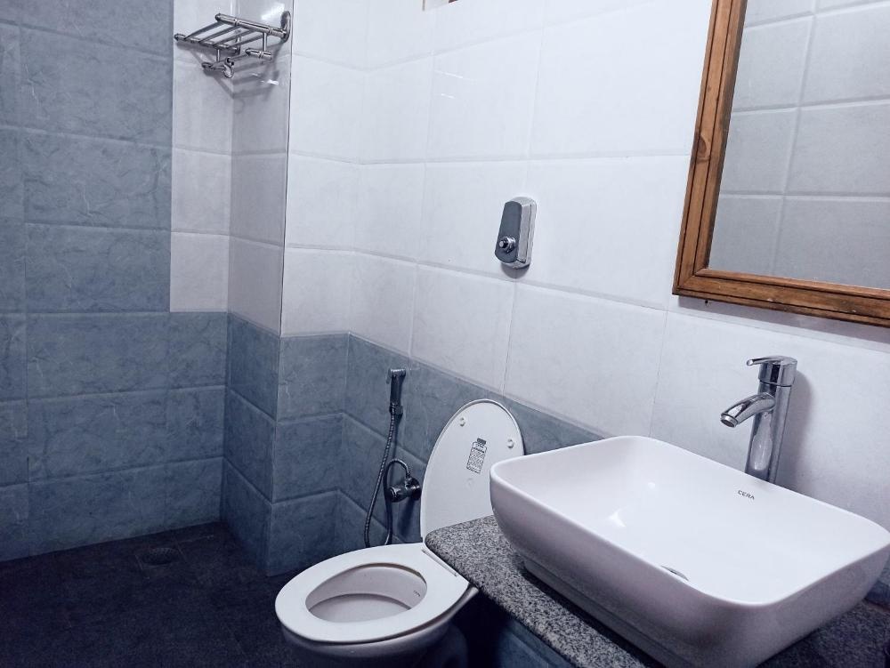 Room image 5